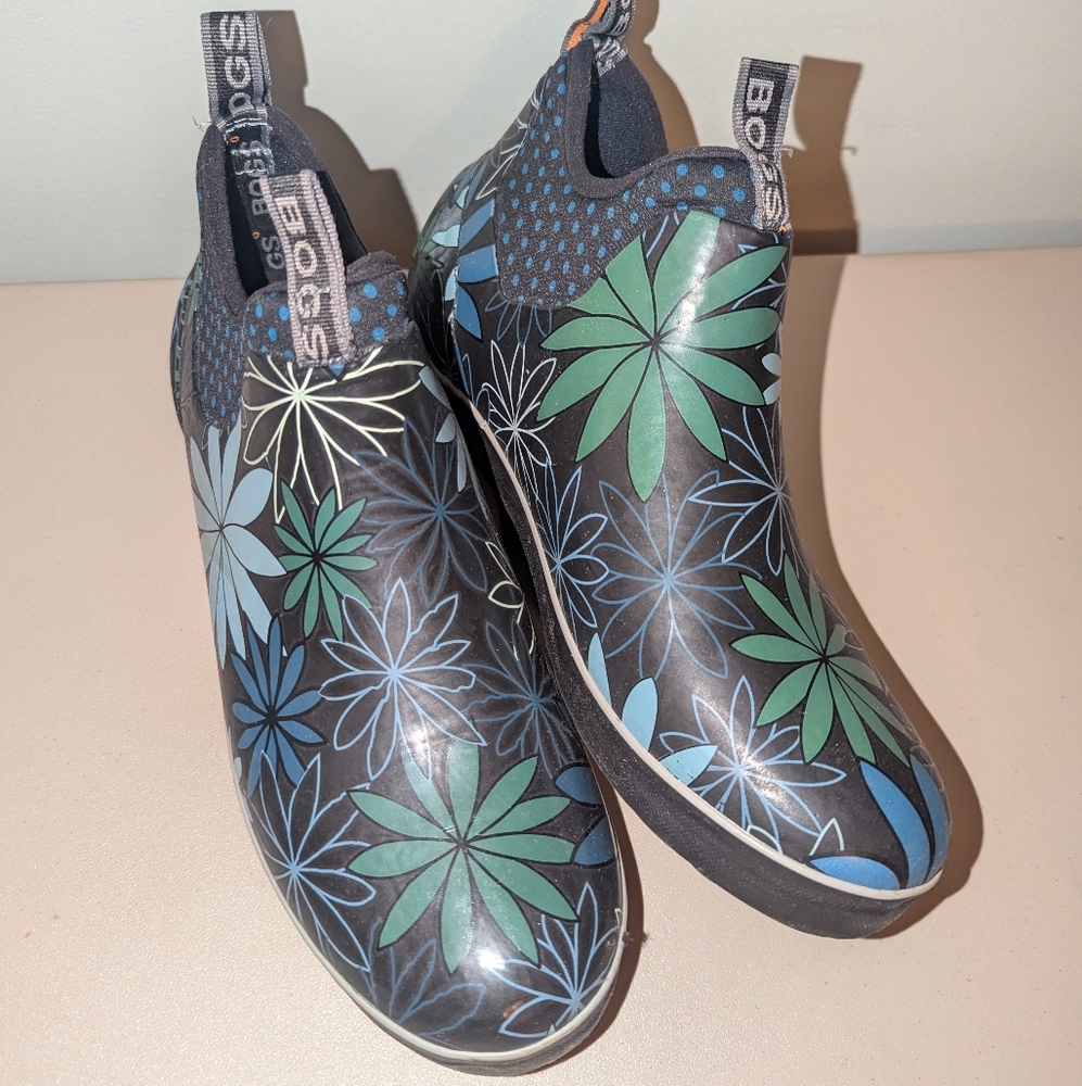 Bogs Floral Patterned Boots